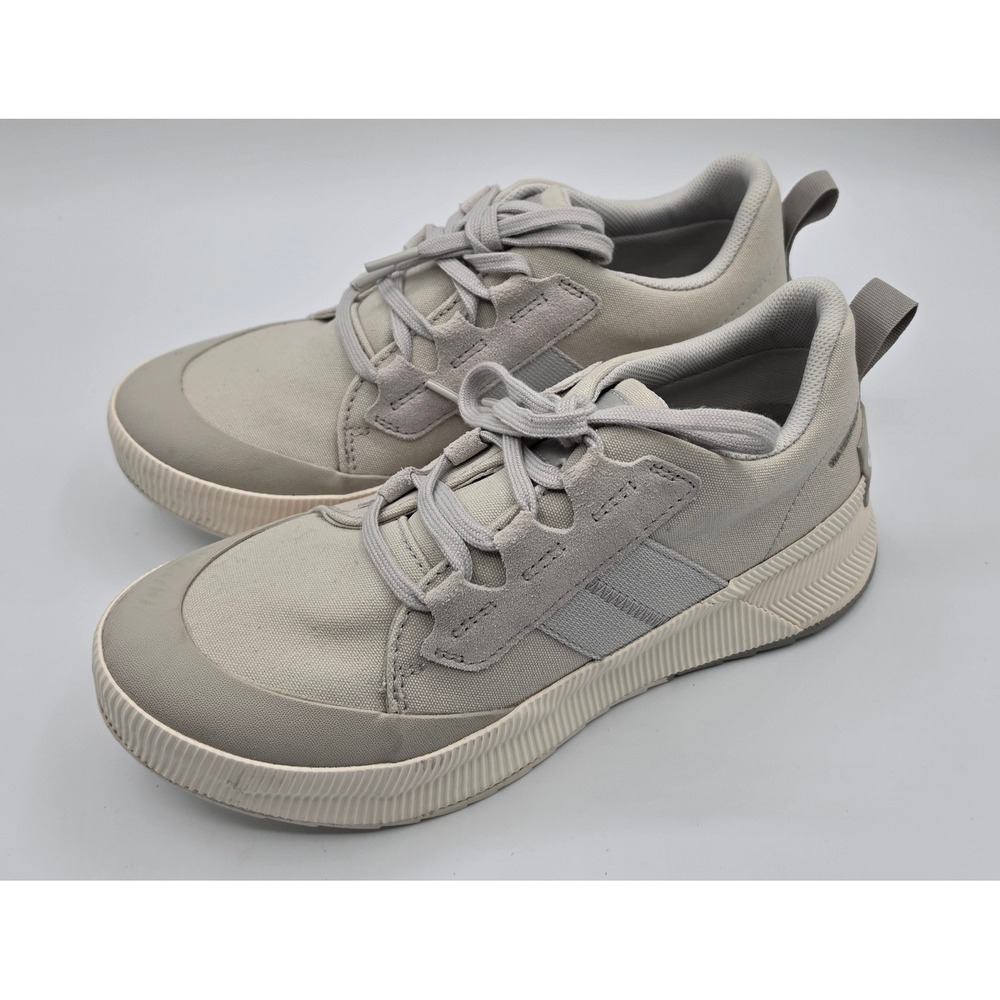 Sorel Out N About III Low Sneakers Womens 8.5 Grey Excellent Waterproof Shoes